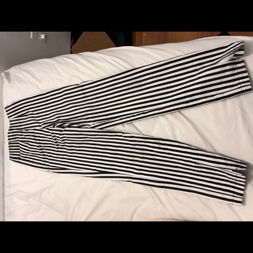 Wide leg striped pants